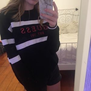 🦋Guess crewneck